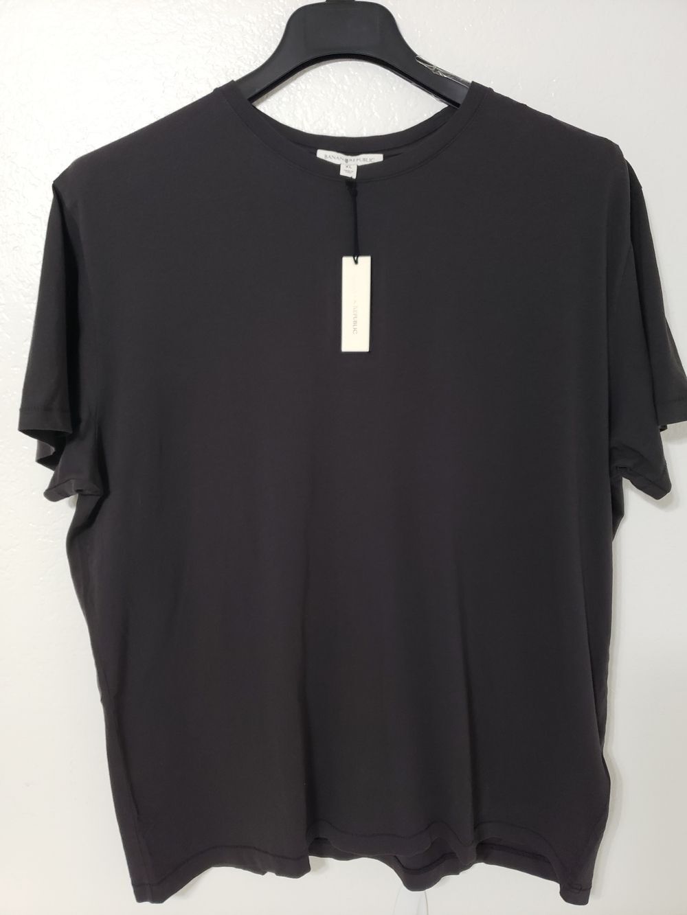 Banana Republic Men’s XL Black Garment Dyed 100% Cotton Crewneck T-Shirt NWT